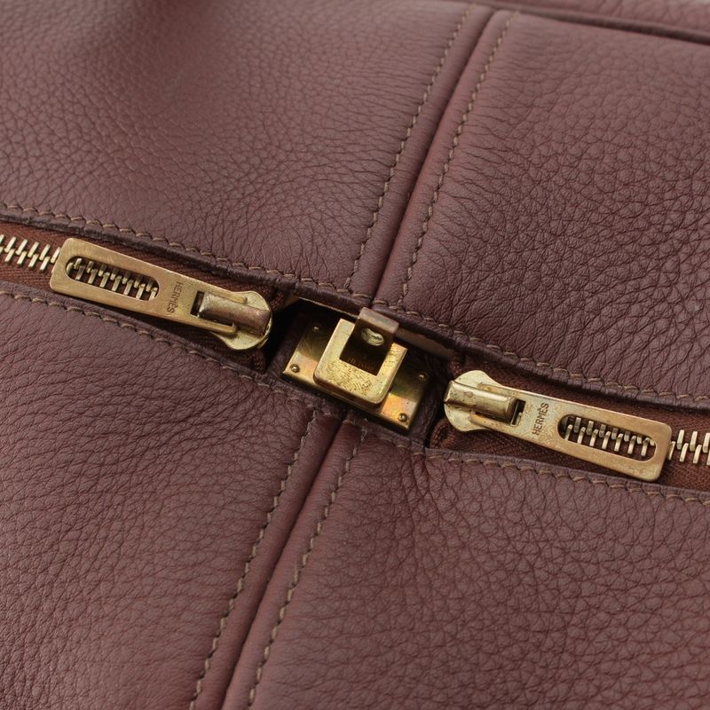 Hermes Victoria Taurillon Clemence Gold Boston Bag Tail Red Tail Brown