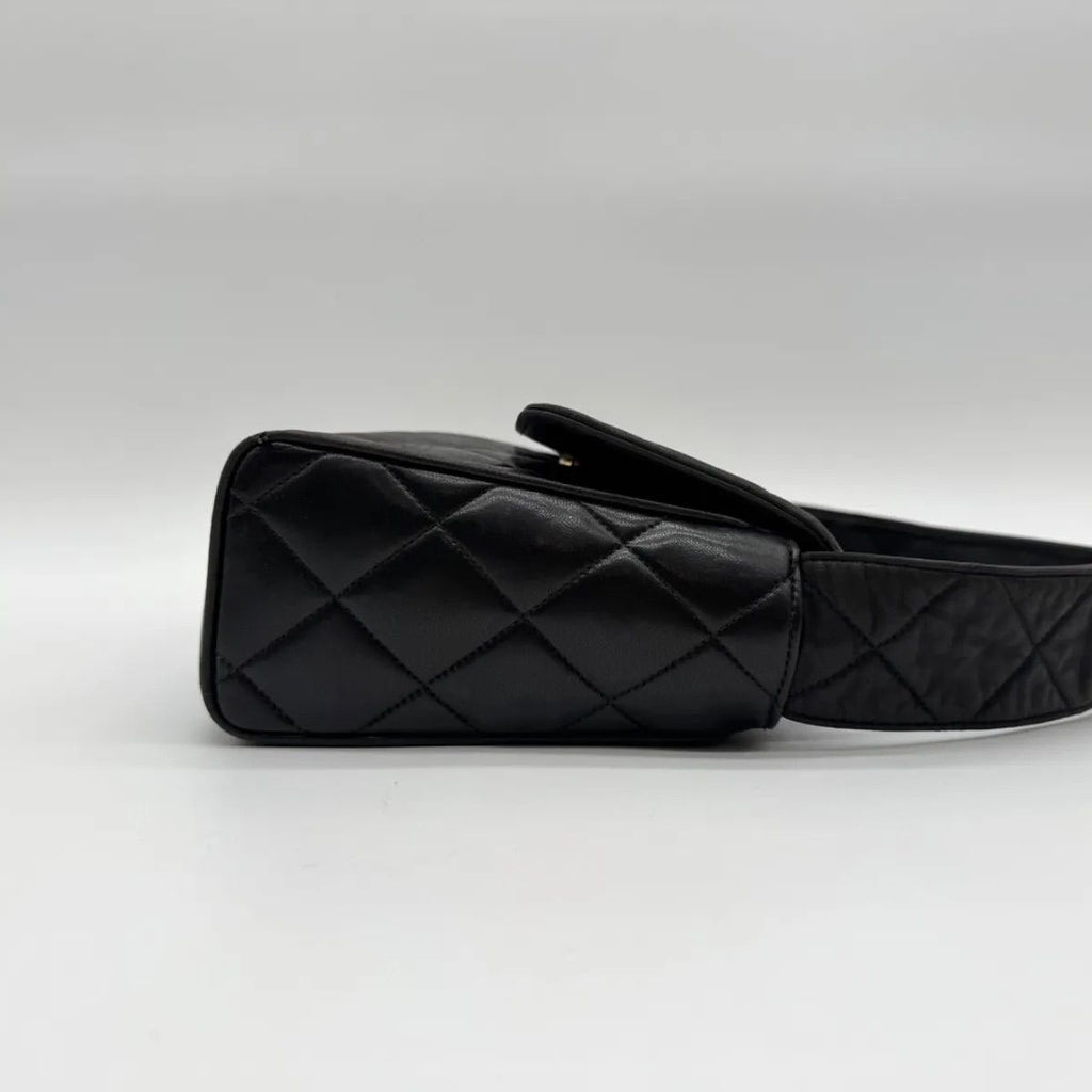 Chanel Shoulder Bag Lambskin Quilted CC Logo Black Leather — view 3