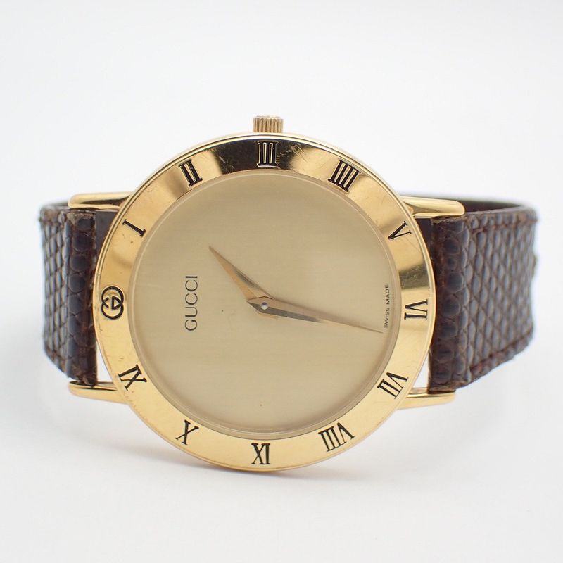 Gucci Round Watch Leather