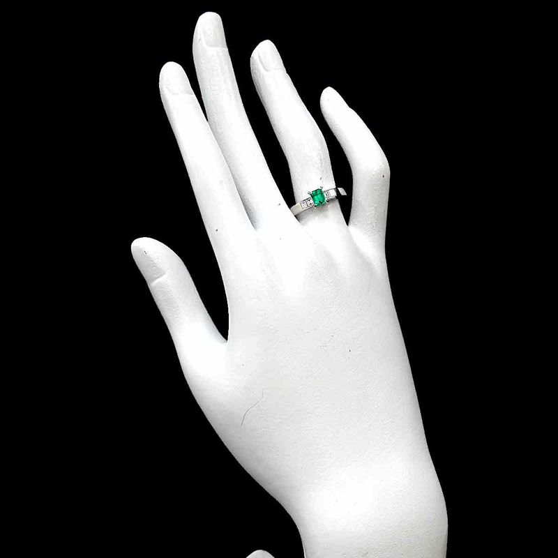 Dior Ring Emerald Diamond