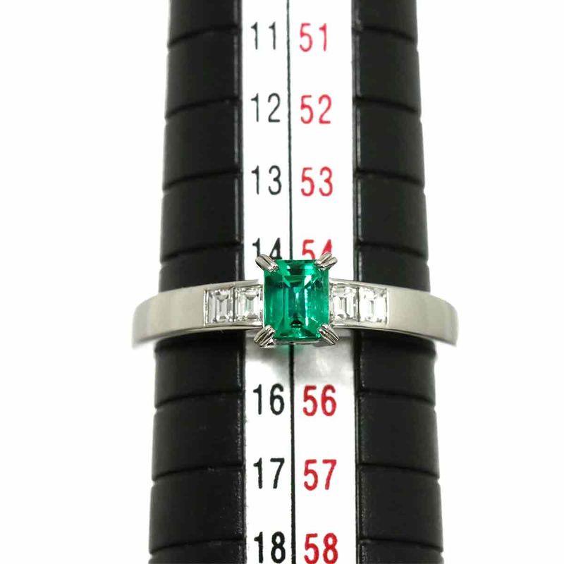 Dior Ring Emerald Diamond