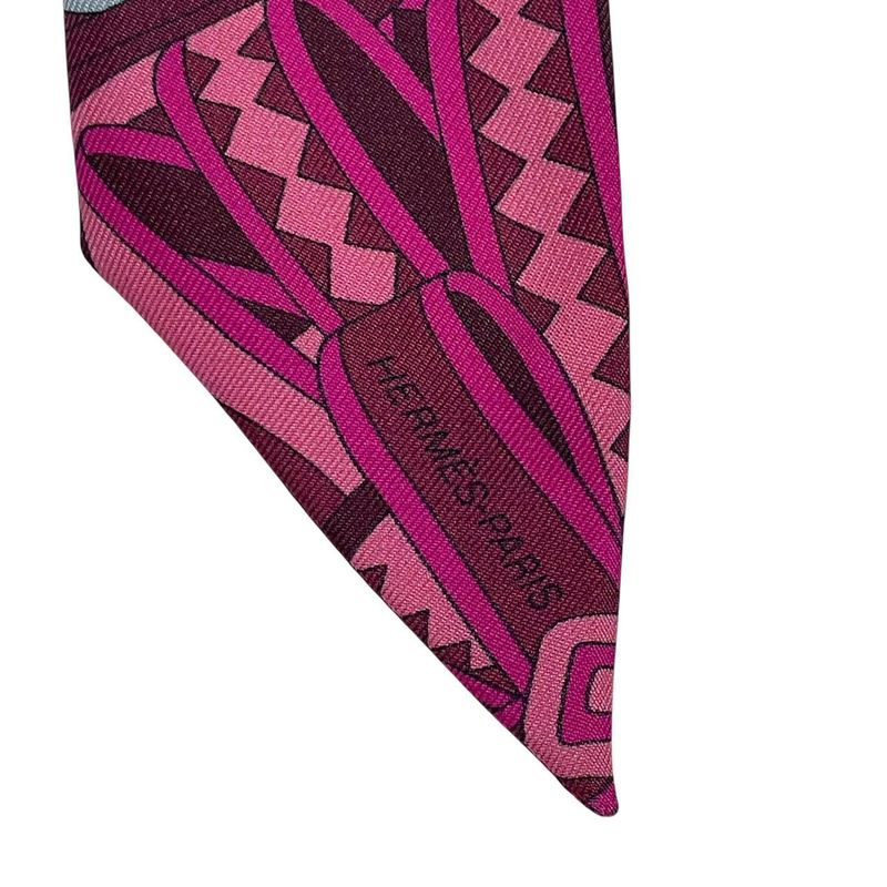 Hermes Twill Scarf Silk les Flots du Cheval Horse Award Purple