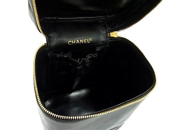 Chanel Handbag Vanity Bicolor Black Lambskin CC Logo Quilted