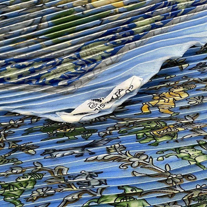 Hermes Scarf Pleated Silk Carre 90 Chasse en Inde Indian Hunting Blue