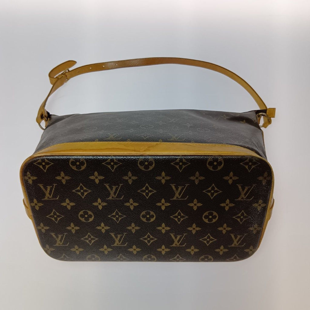 Louis Vuitton Monogram Amfar Three Shoulder Bag Brown — view 3