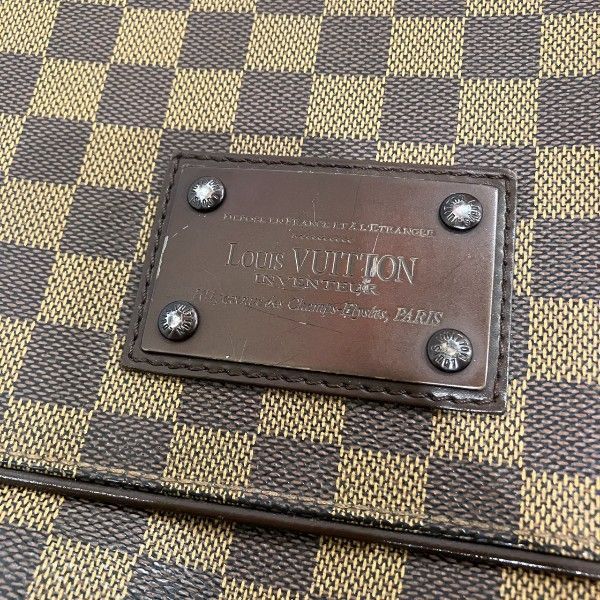 Louis Vuitton Damier Brooklyn MM Shoulder Bag — view 8