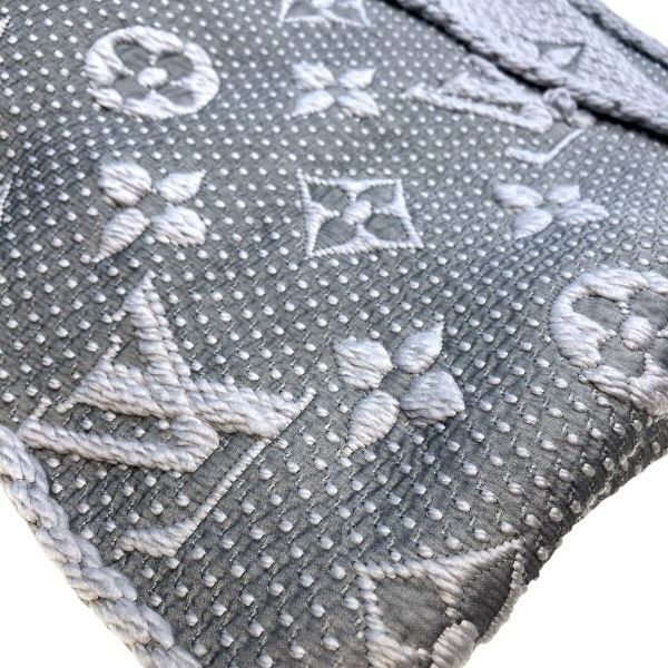 Louis Vuitton Logomania Scarf Silk Wool — view 7