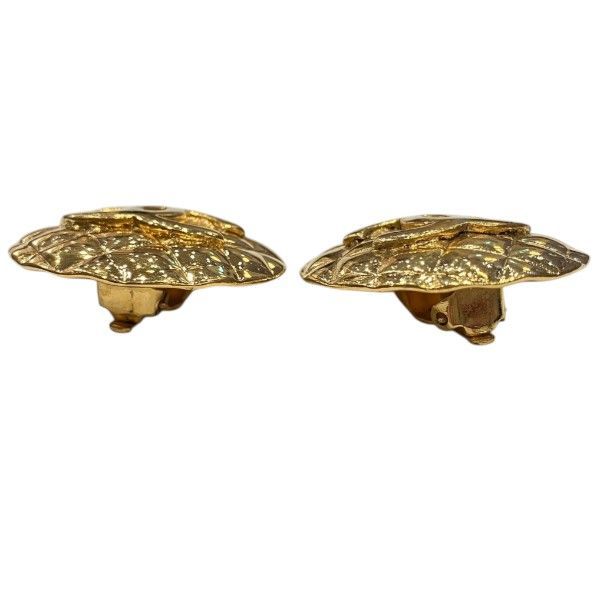 Chanel Quilted CC Logo Gold 23 Vintage Earrings — view 8