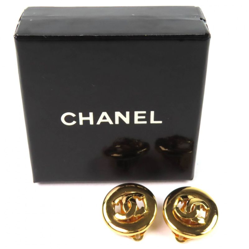 Chanel Vintage Round Here Mark Ear Clip Earrings for Both Ears Gold Ring