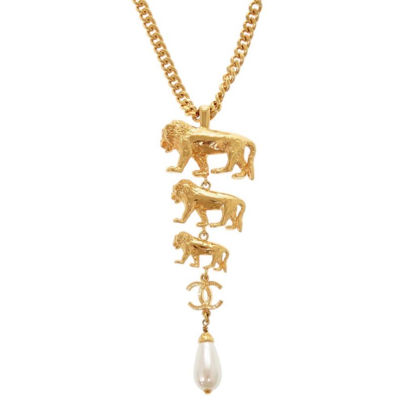 Chanel CC Logo Lion Metal Faux Pearl Gold Necklace