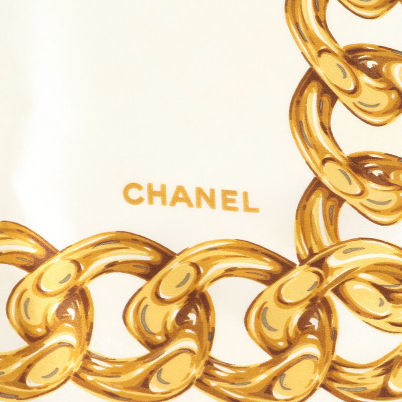 Chanel Vintage Tag CC Logo Flower Gold Chain Silk 100% Scarf Rue