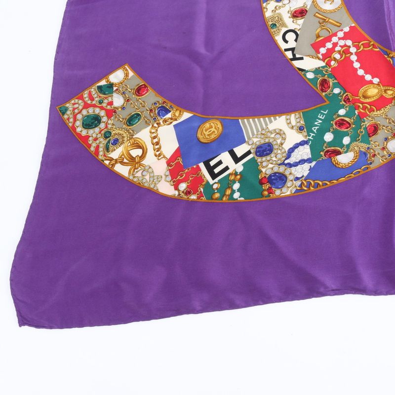 Chanel Vintage CC Logo Gripoix Colored Stone Chain Scarf Shawl