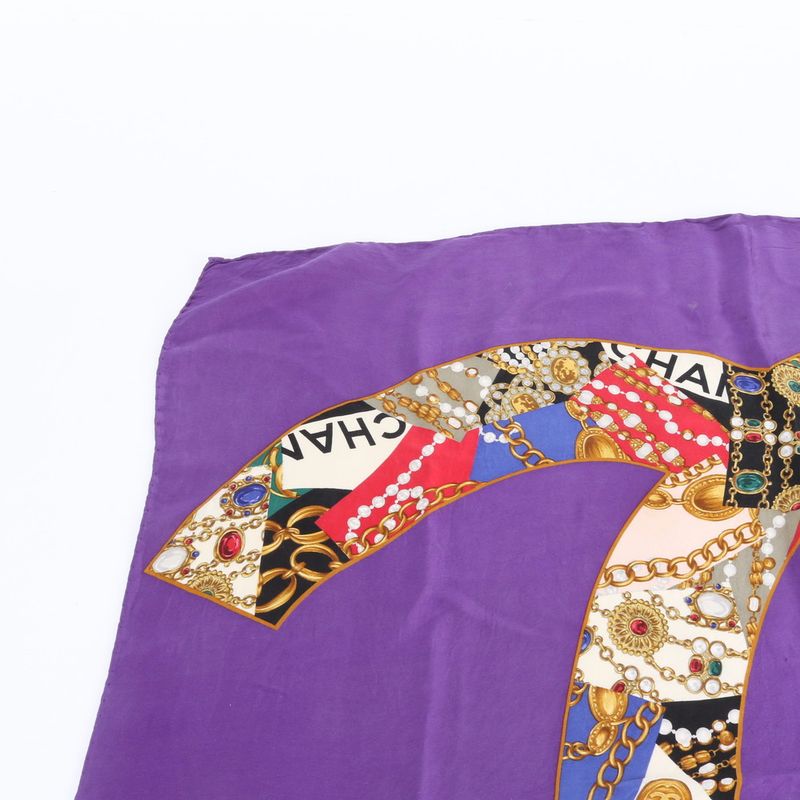 Chanel Vintage CC Logo Gripoix Colored Stone Chain Scarf Shawl
