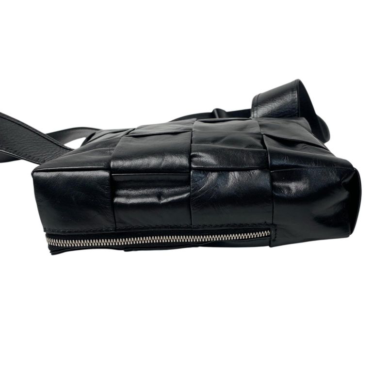 Bottega Veneta Maxi Intre Cassette Sling Bag Mini