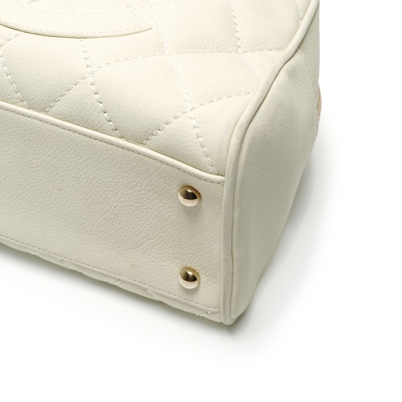 Chanel Handbag Soft Caviar CC Logo Fringe