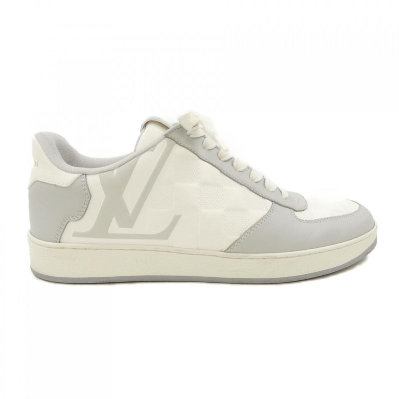 Louis Vuitton Sneakers White 6 Gray