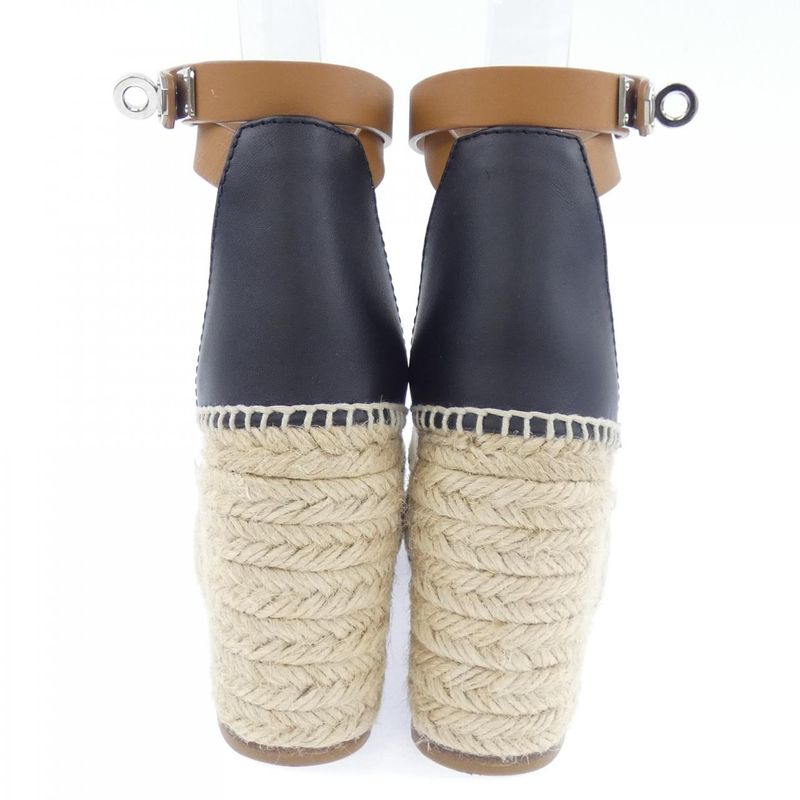 Hermes Tipoli Kelly Buckle Sandals Black White Beige