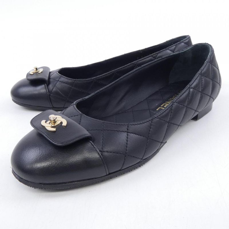 Chanel Ballerina Turnlock Flat Shoes