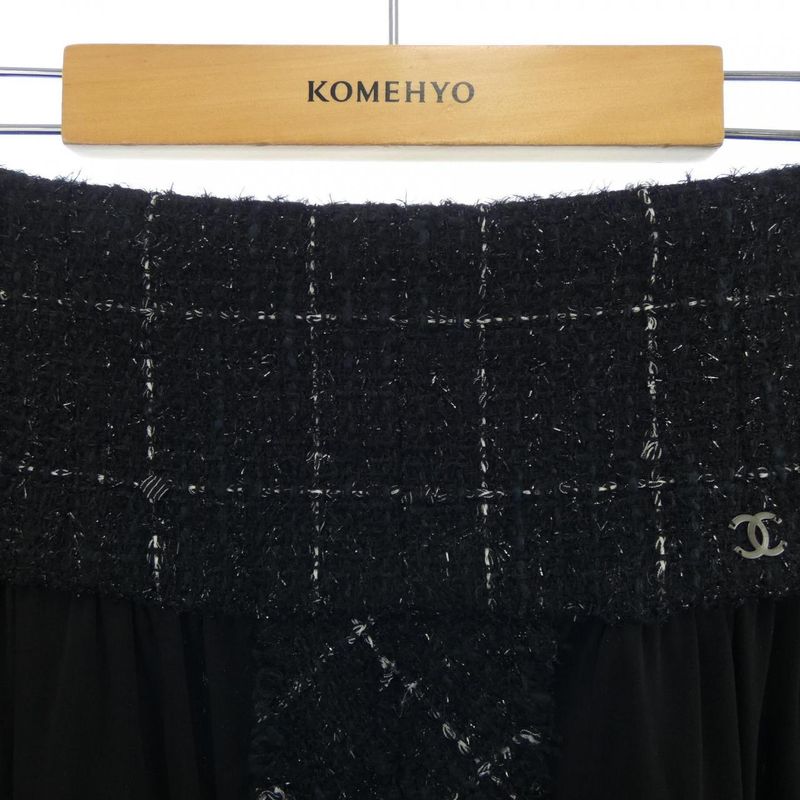 Chanel Skirt Black 38