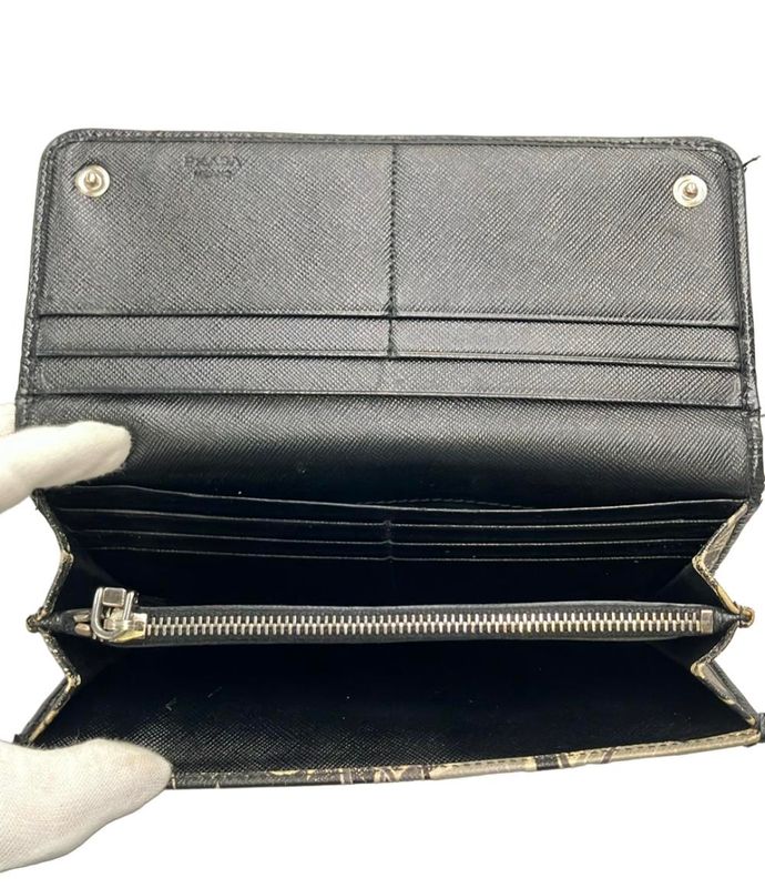 Prada Wallet Black