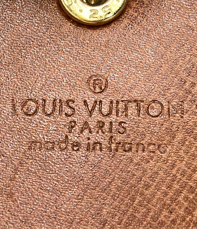 Louis Vuitton 4 Key Case Multicles 4 Monogram Key Holder Brown
