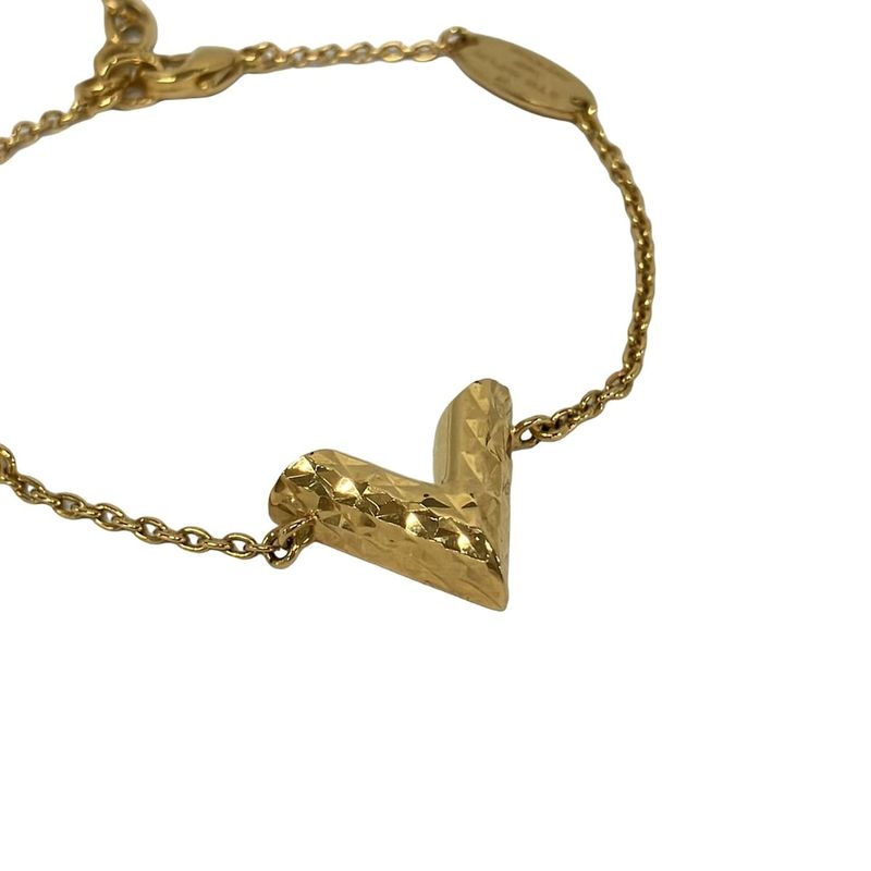 Louis Vuitton Bracelet Essential Guilloche Gold