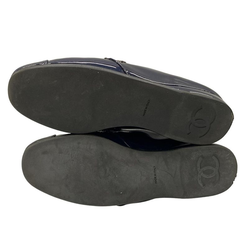 Chanel Loafer 37C Navy CC Logo Chain Leather