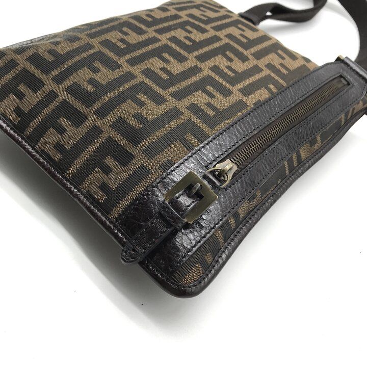 Fendi Zucca Shoulder Bag Crossbody Leather Canvas Brown — view 4
