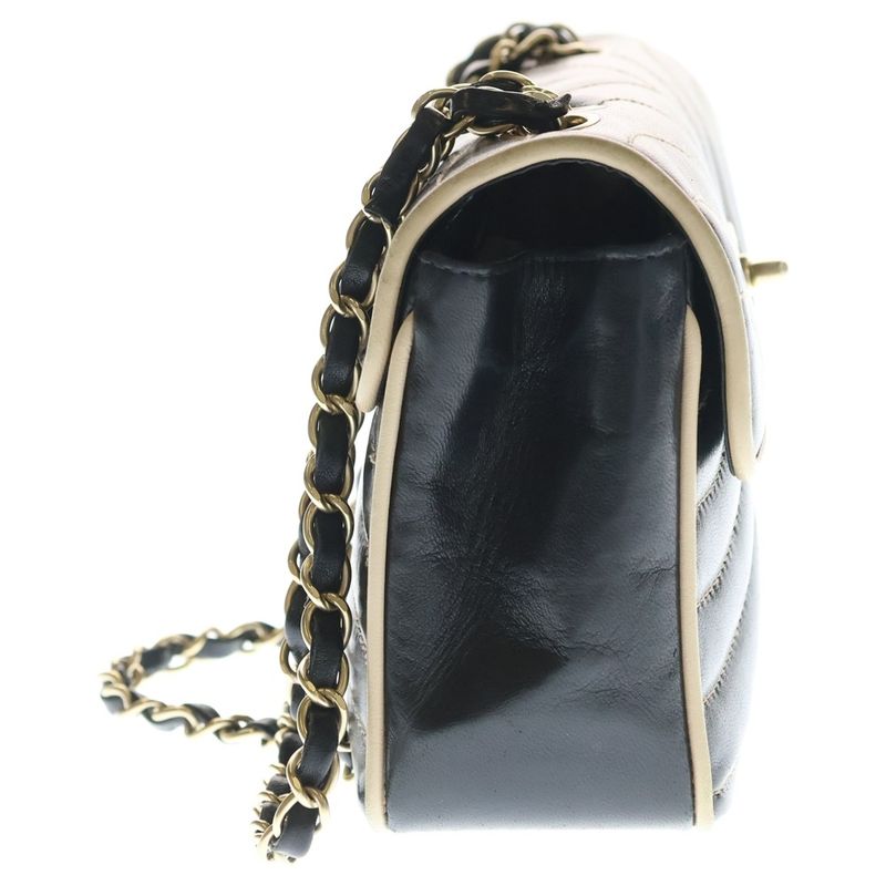Chanel Chevron Stitch CC Logo Turnlock Leather S Flap Chain Shoulder Bag