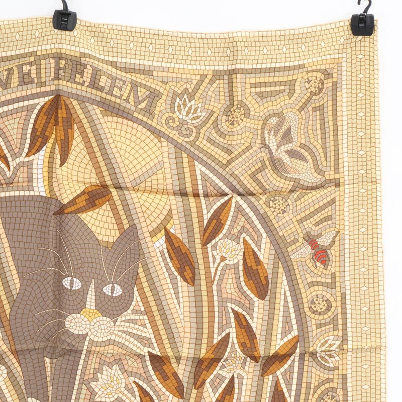 Hermes Cave Felem Beware of Cats Silk Carre 90 Scarf )beige