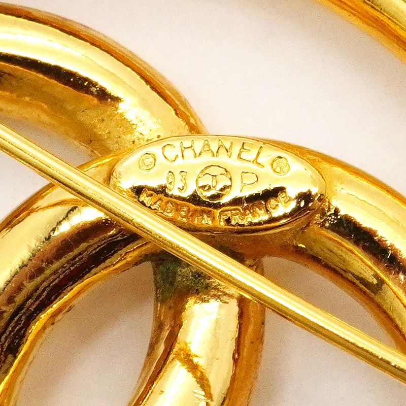 Chanel Brooch Vintage CC Logo Round
