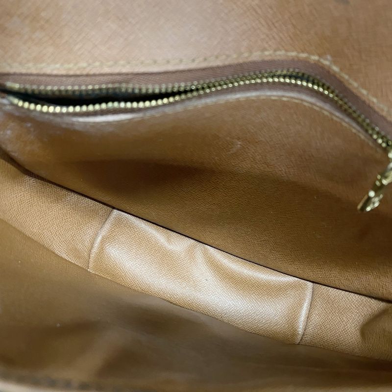 Louis Vuitton Shoulder Bag Monogram Cite MM Brown T-Shirt