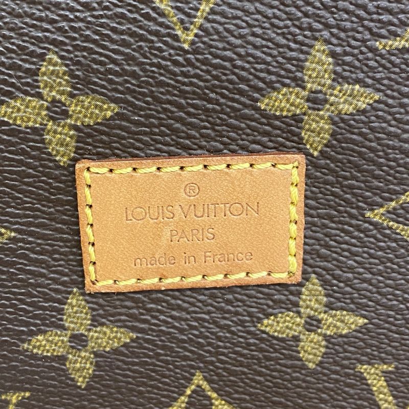 Louis Vuitton Shoulder Bag Monogram Saumur 30 Brown