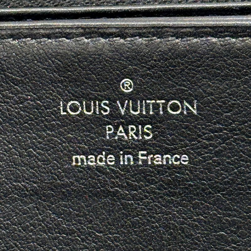 Louis Vuitton Wallet Monogram Mahina Zippy Noir Black