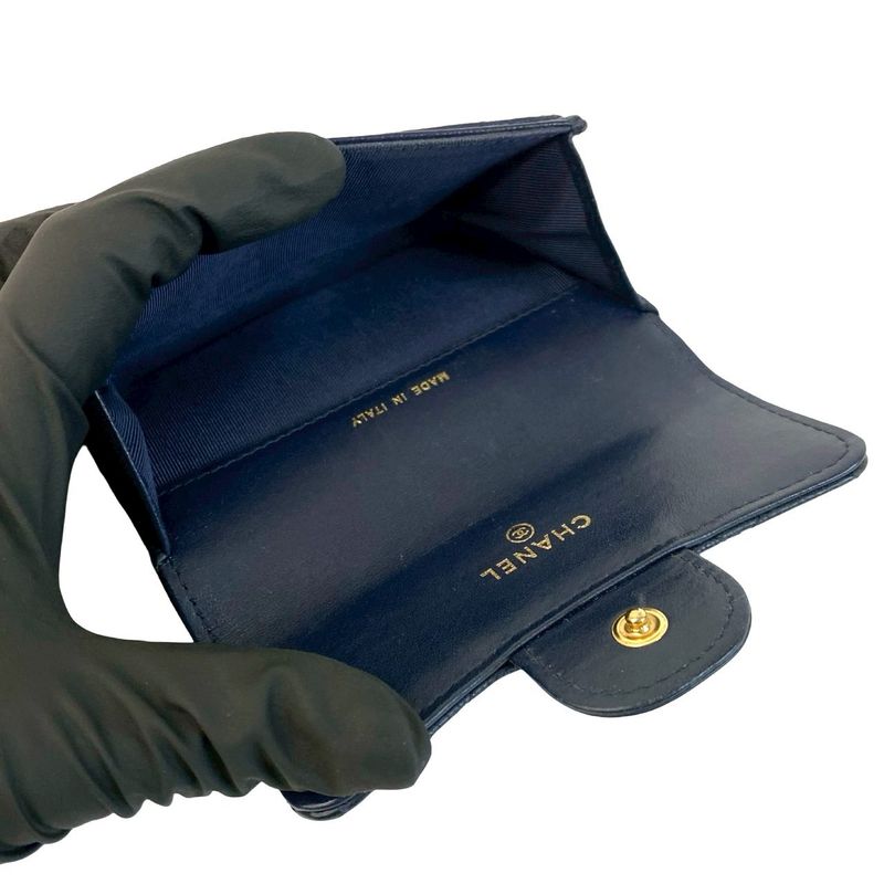 Chanel Quilted CC Logo Caviar Leather Card Case Business