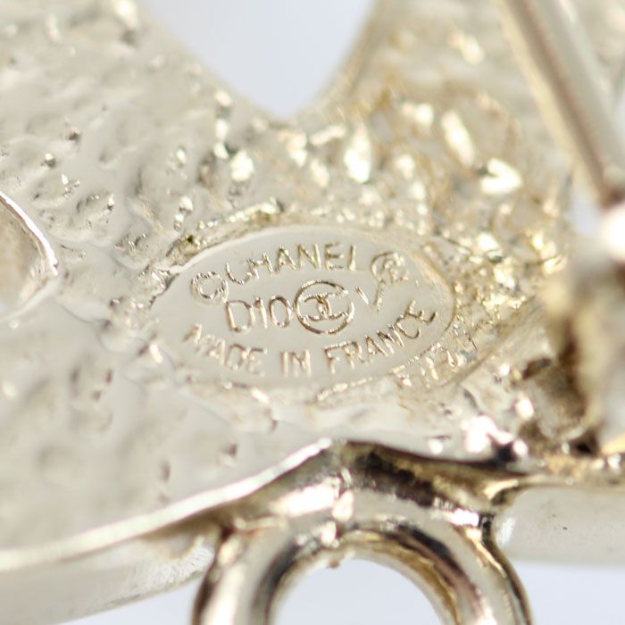 Chanel CC Logo Faux Pearl Brooch