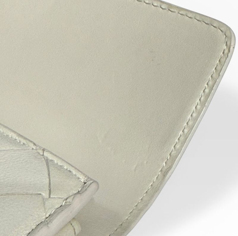 Bottega Veneta Andiamo Large Flap Wallet Bifold White Intre