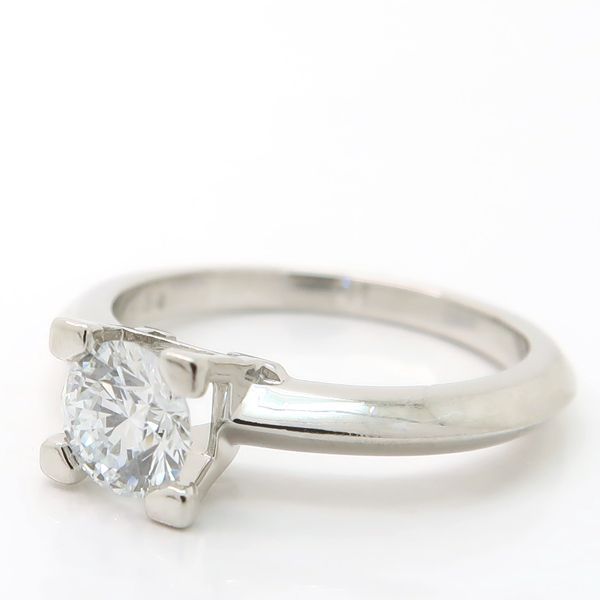 Harry Winston Diamond Vs2 EX Ring HW Logo