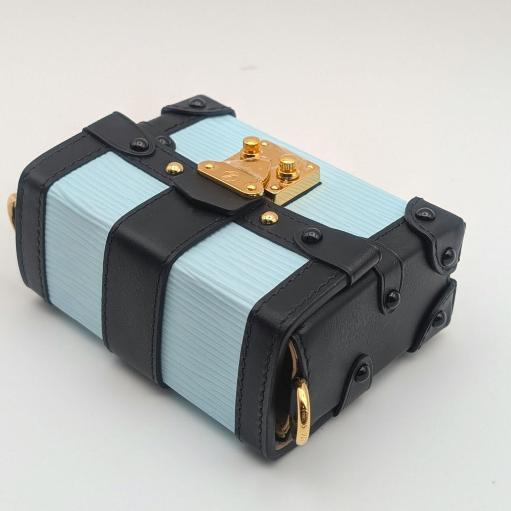 Louis Vuitton Portefeuille Trunk Epi Blue Shoulder Bag — view 4
