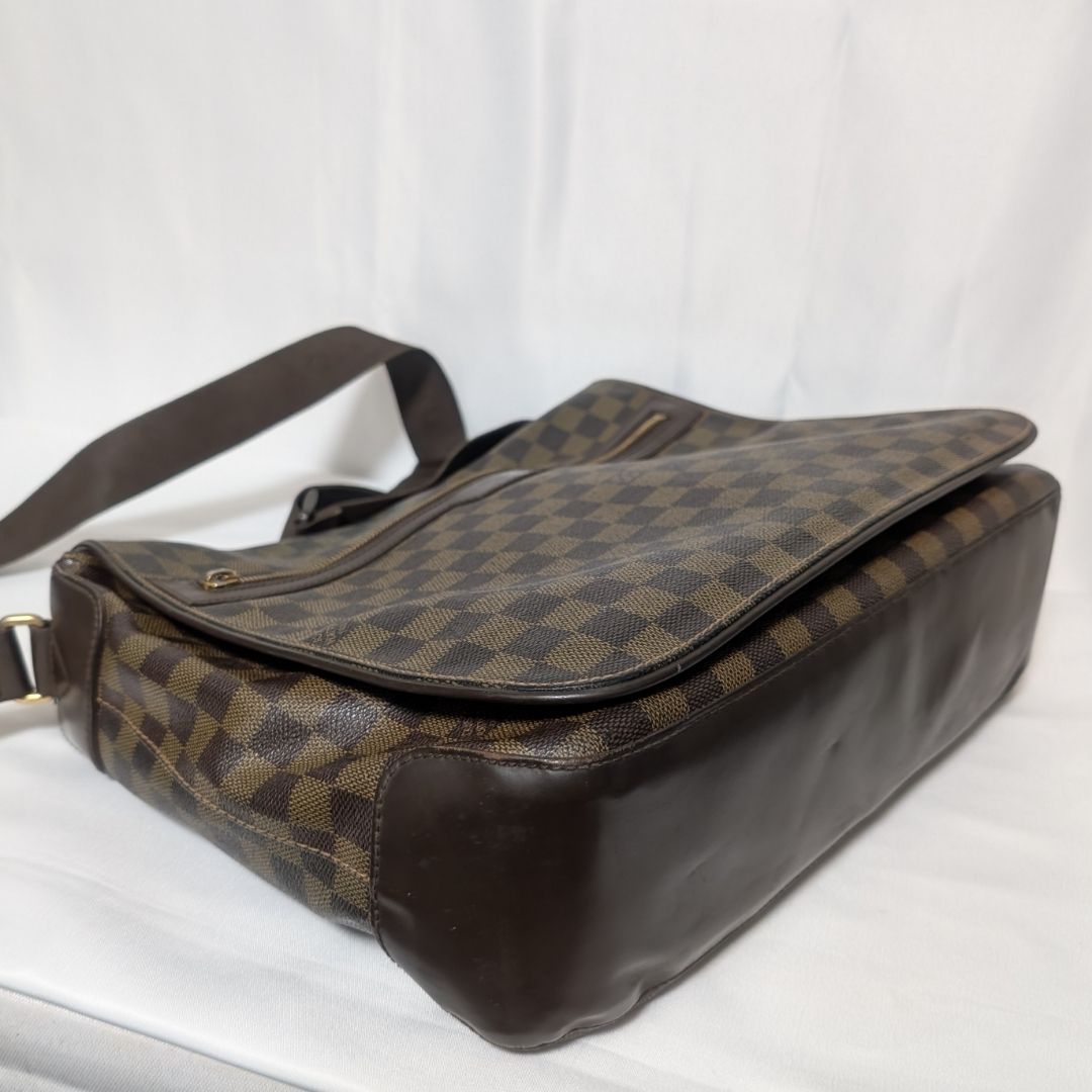 Louis Vuitton Spencer Damier Shoulder Bag — view 3