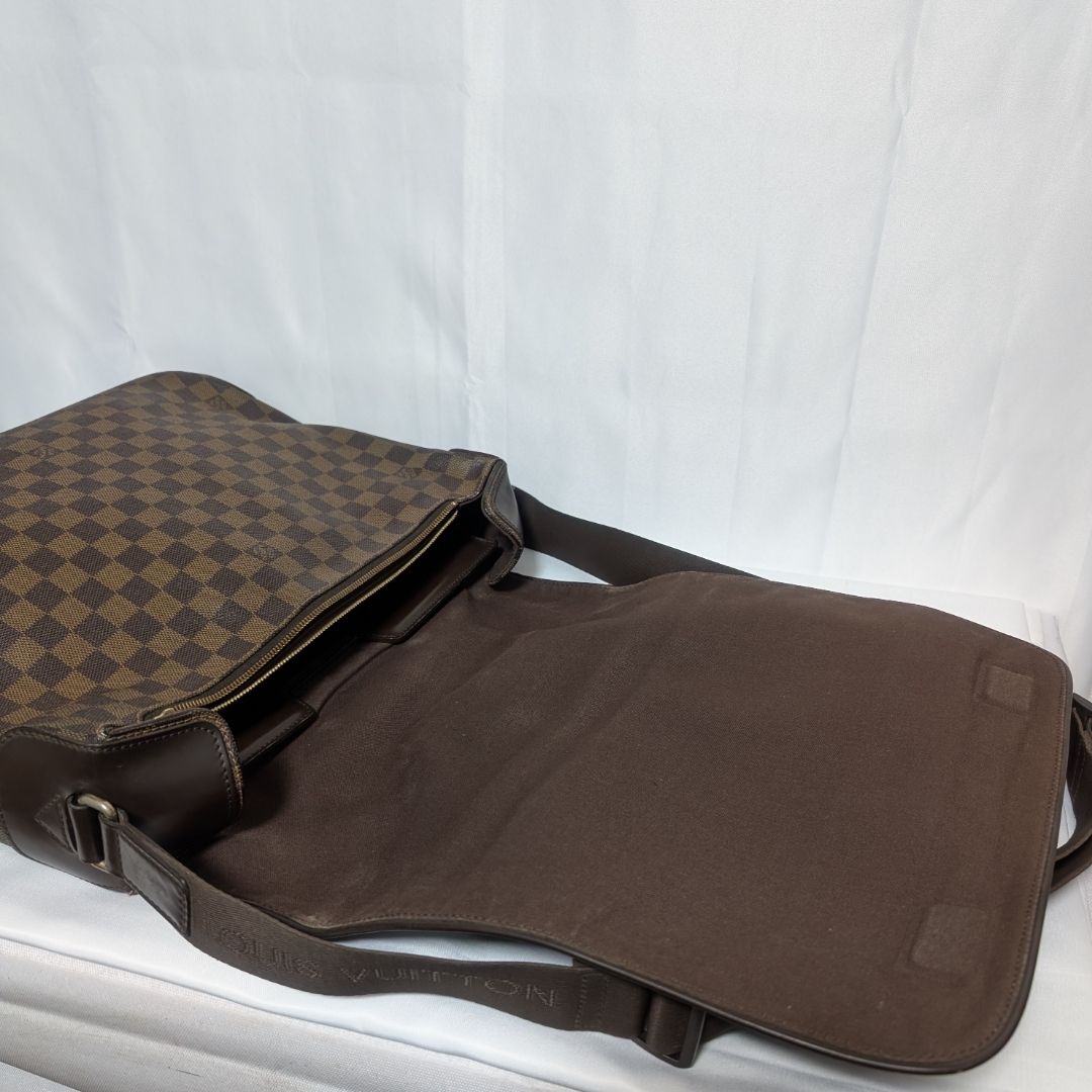 Louis Vuitton Spencer Damier Shoulder Bag — view 8