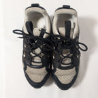 Louis Vuitton Sneakers Run Away — view 6