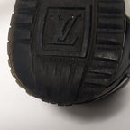 Louis Vuitton Sneakers Run Away — view 9