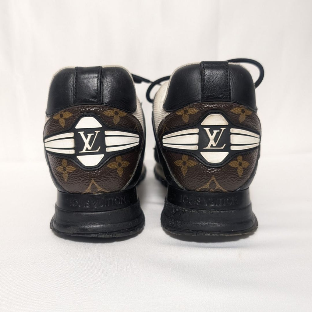Louis Vuitton Sneakers Run Away — view 4