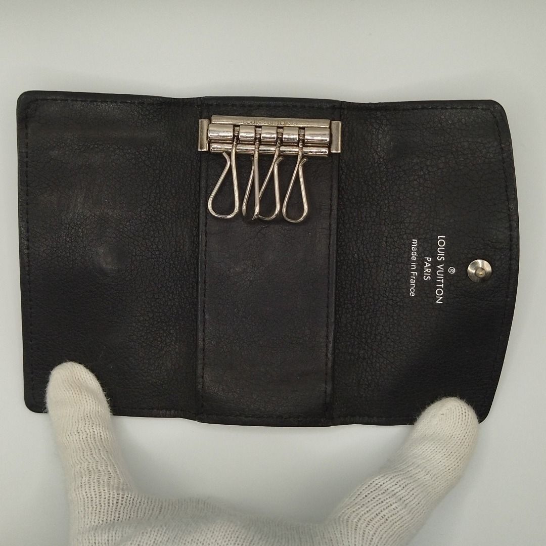 Louis Vuitton Key Case Multicles 4 Mahina Noir Black Key Holder — view 5
