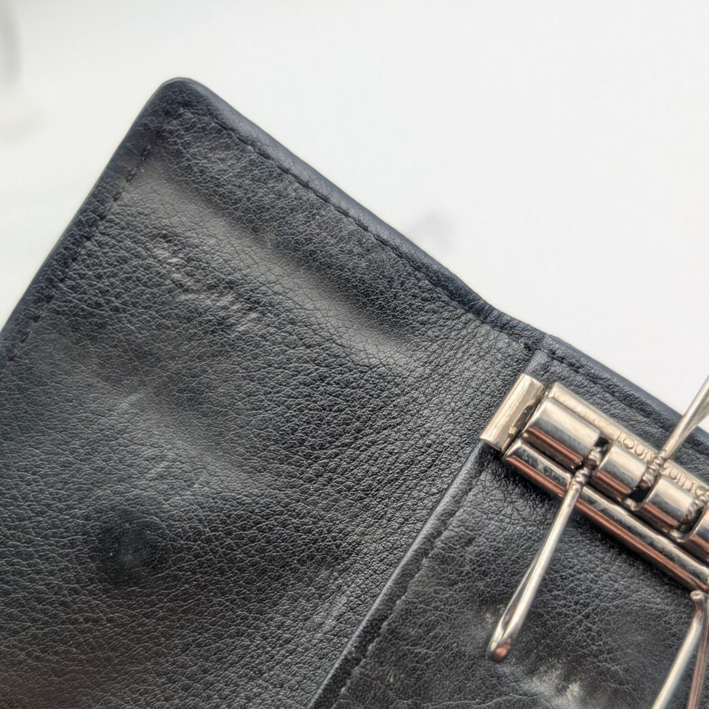 Louis Vuitton Key Case Multicles 4 Mahina Noir Black Key Holder — view 8