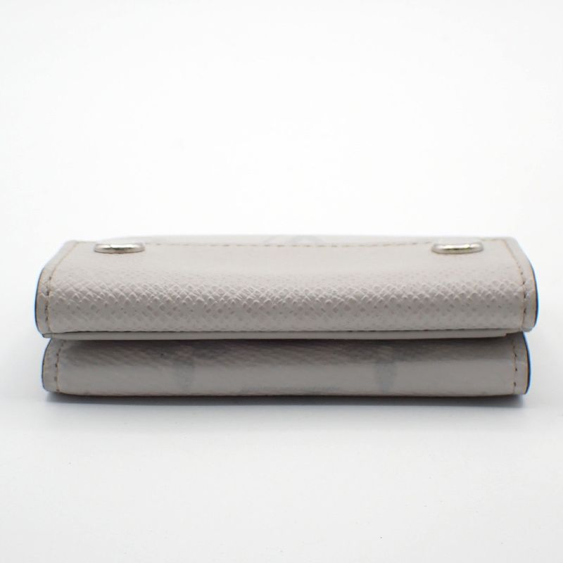 Louis Vuitton Discovery Compact Wallet Taigarama White Leather