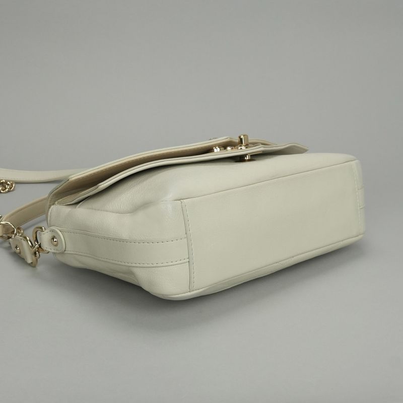 Chanel Chevron Stitch Shoulder Bag Calfskin Beige Gold Chain