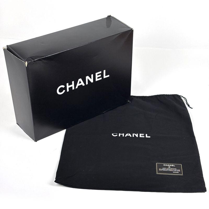 Chanel Medallion Tote Handbag CC Logo Patent Leather Orange