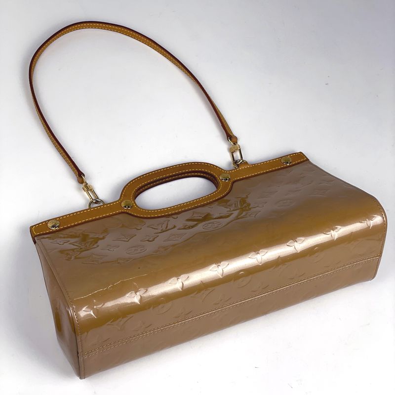 Louis Vuitton Roxbury Drive Shoulder Bag Enamel Patent Monogram Vernis Noisette